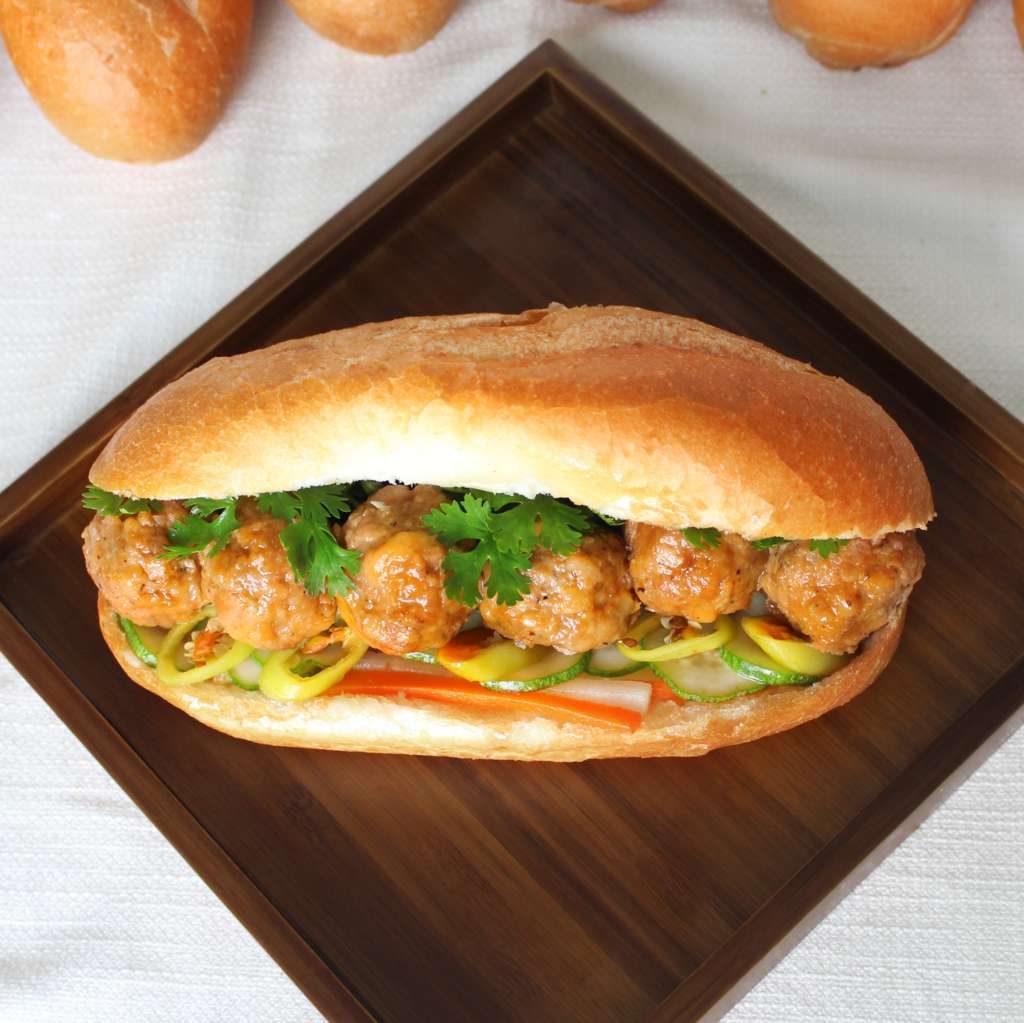 Bánh Mì Chả Cá Má Hải