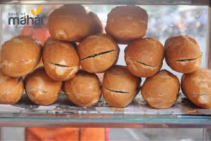 Bánh mì Sài Gòn - đại diện của ẩm thực đường phố Việt.