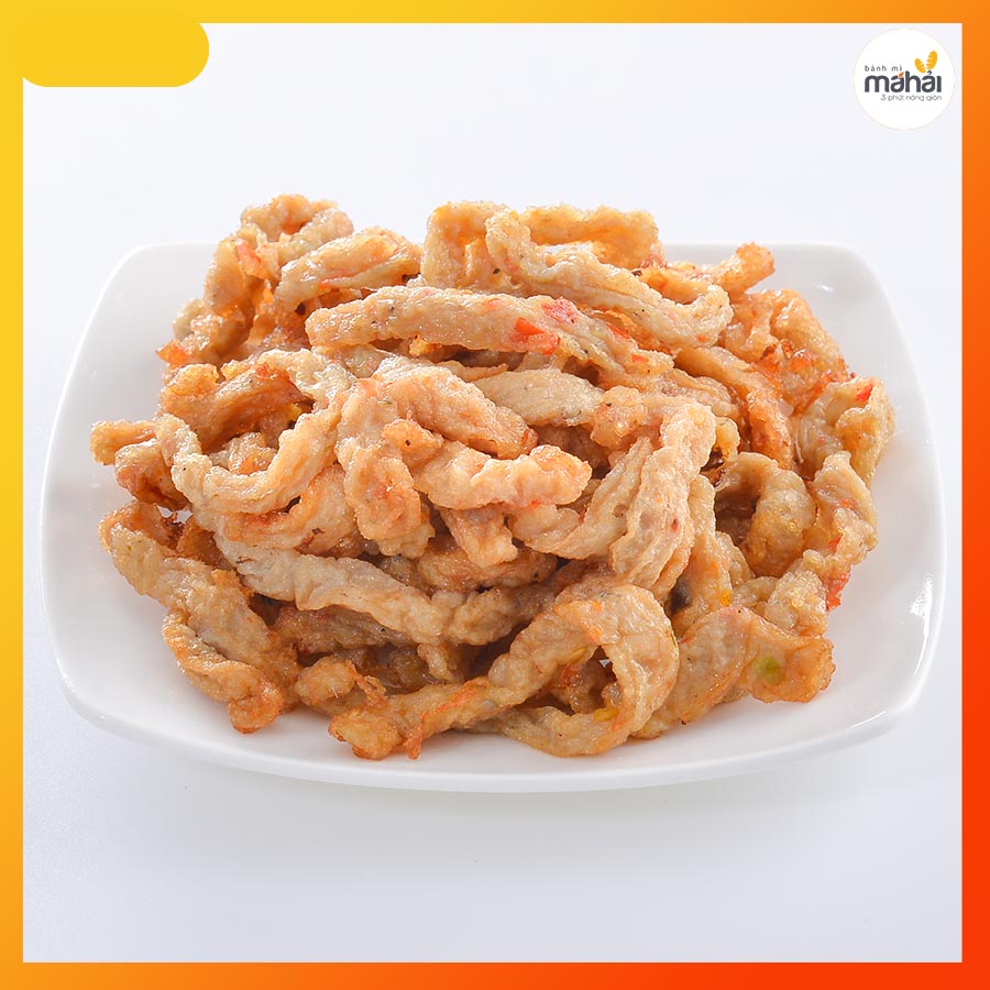 TOP 5 TIÊU CHÍ LỰA CHỌN CHẢ CÁ BÁNH MÌ ĐẢM BẢO NGON VÀ AN TOÀN 2 chả cá khi chiên lên sẽ có màu vàng cam.